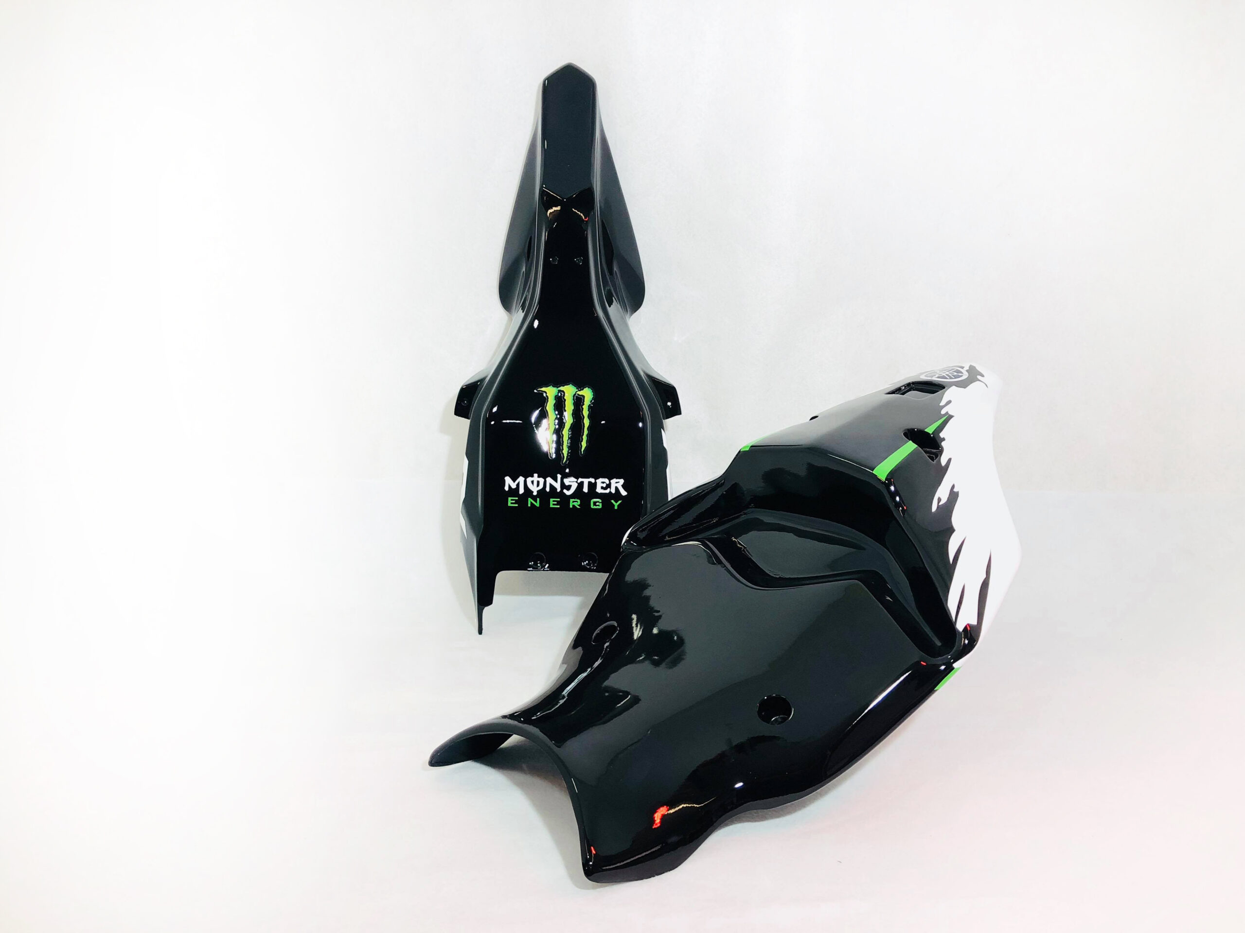 Yamaha Race Fairings – Custom Painted Design 16 - Image 4