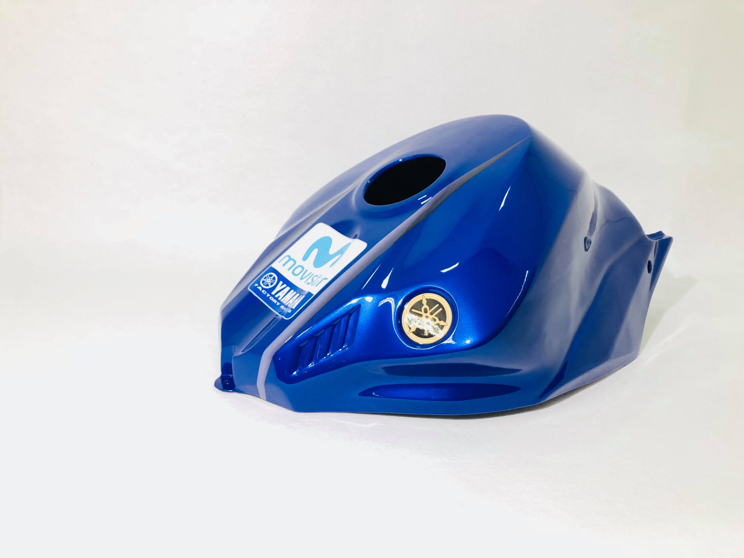 Yamaha Race Fairings – Custom Painted Design 12 - Image 6