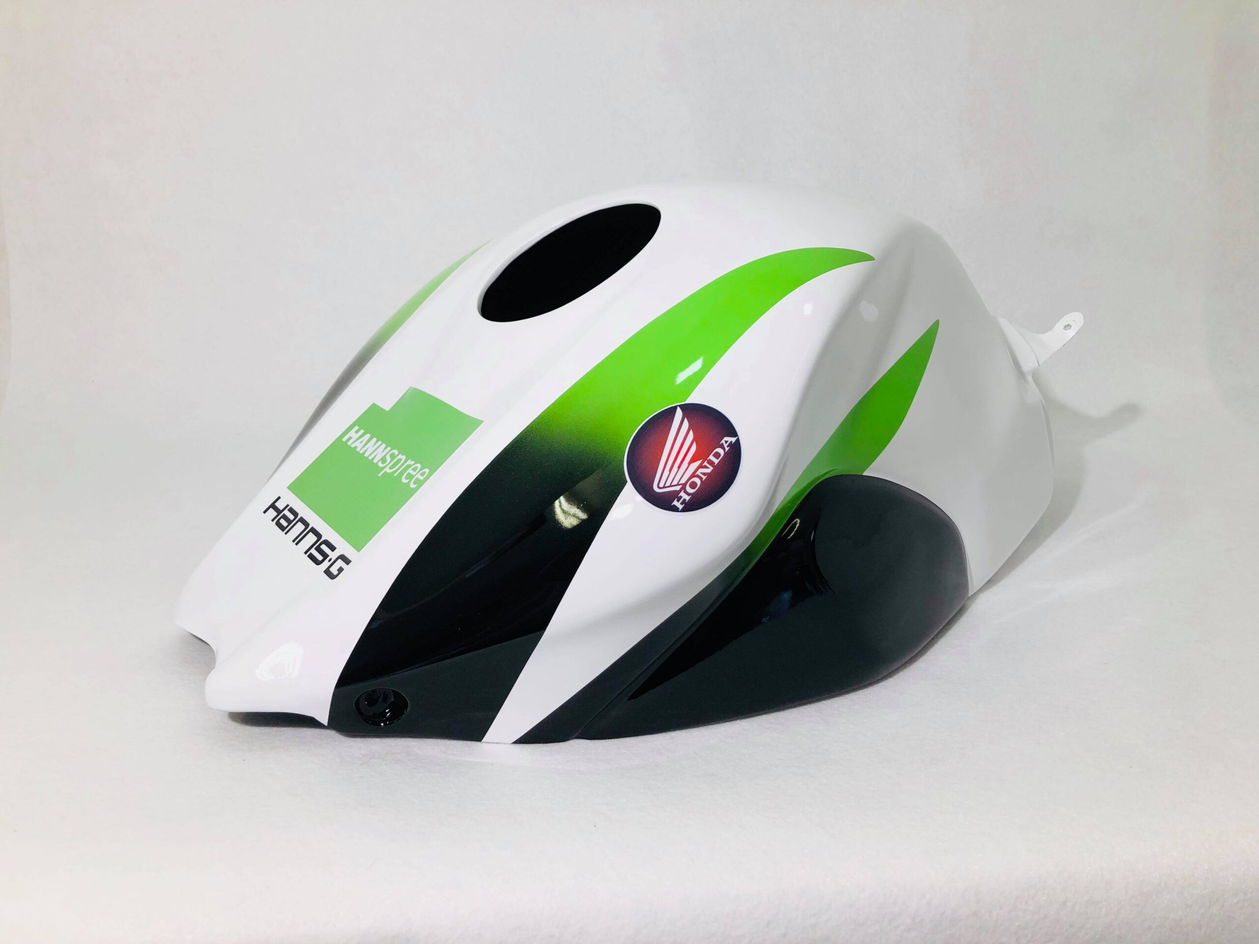 Honda Race Fairings – Custom Painted Design 15 - Image 3