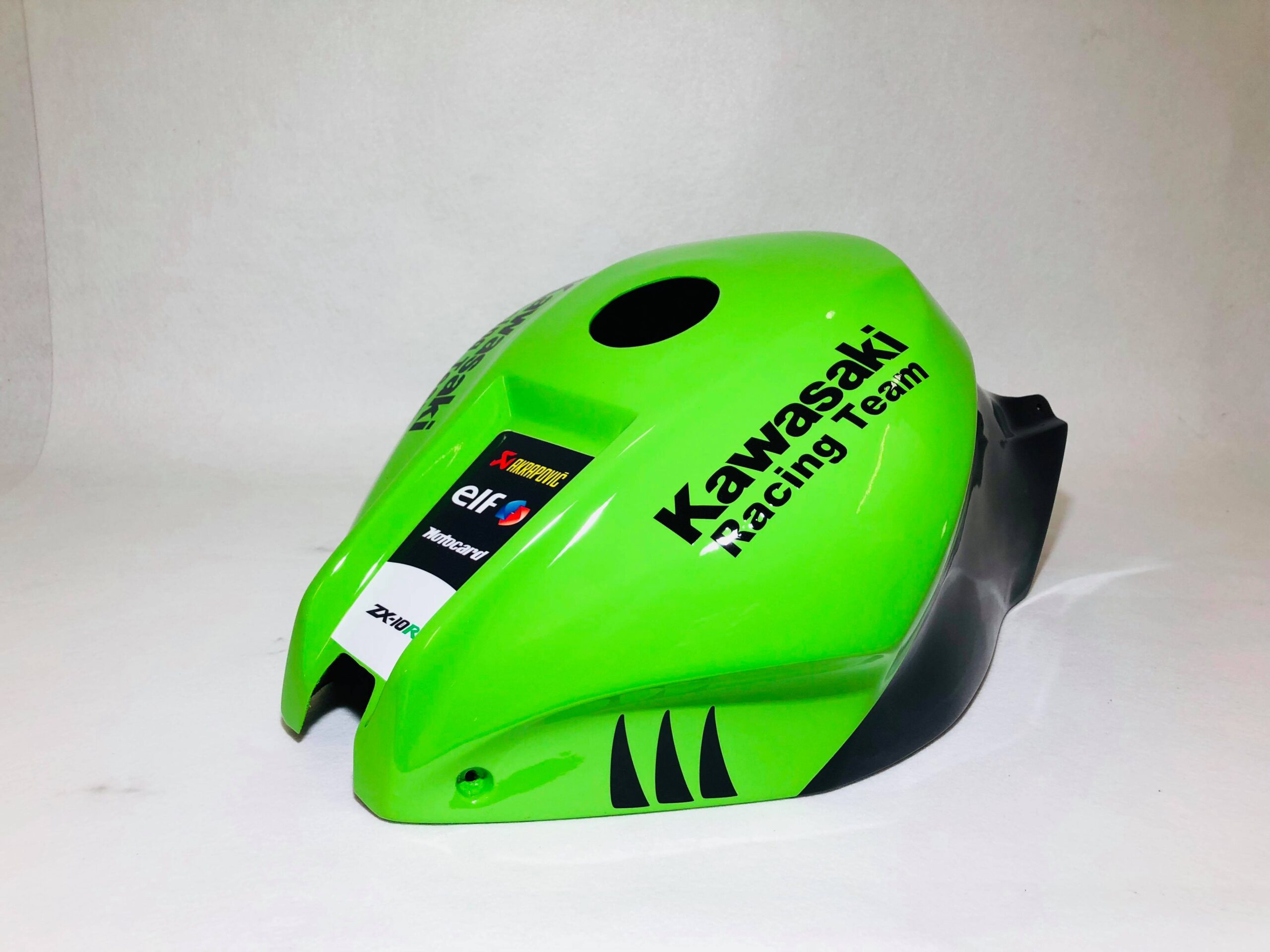 Kawasaki Race Fairings – Custom Painted Design 7 - Image 5