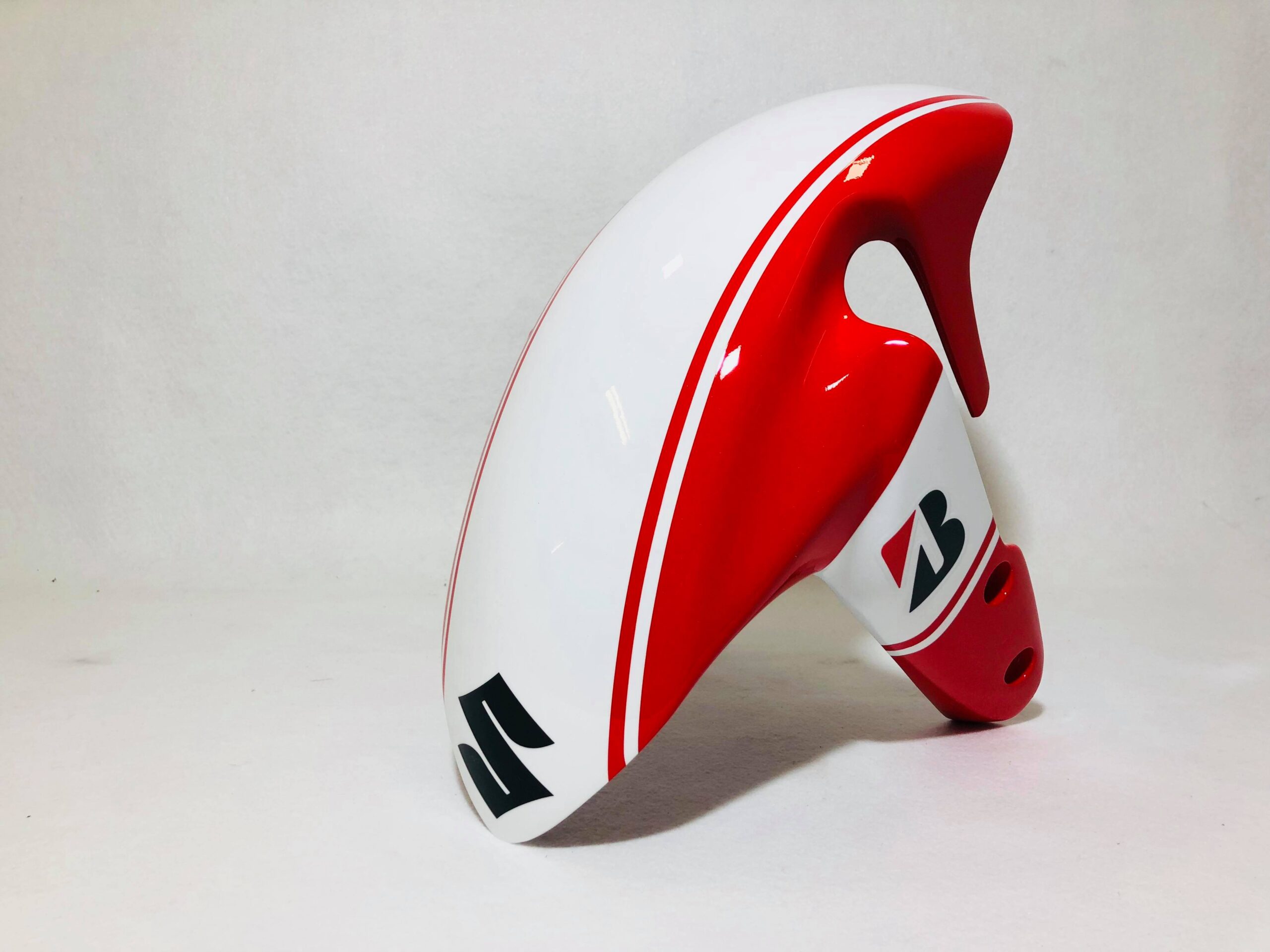 Suzuki Race Fairings – Custom Painted Design 8 - Image 3