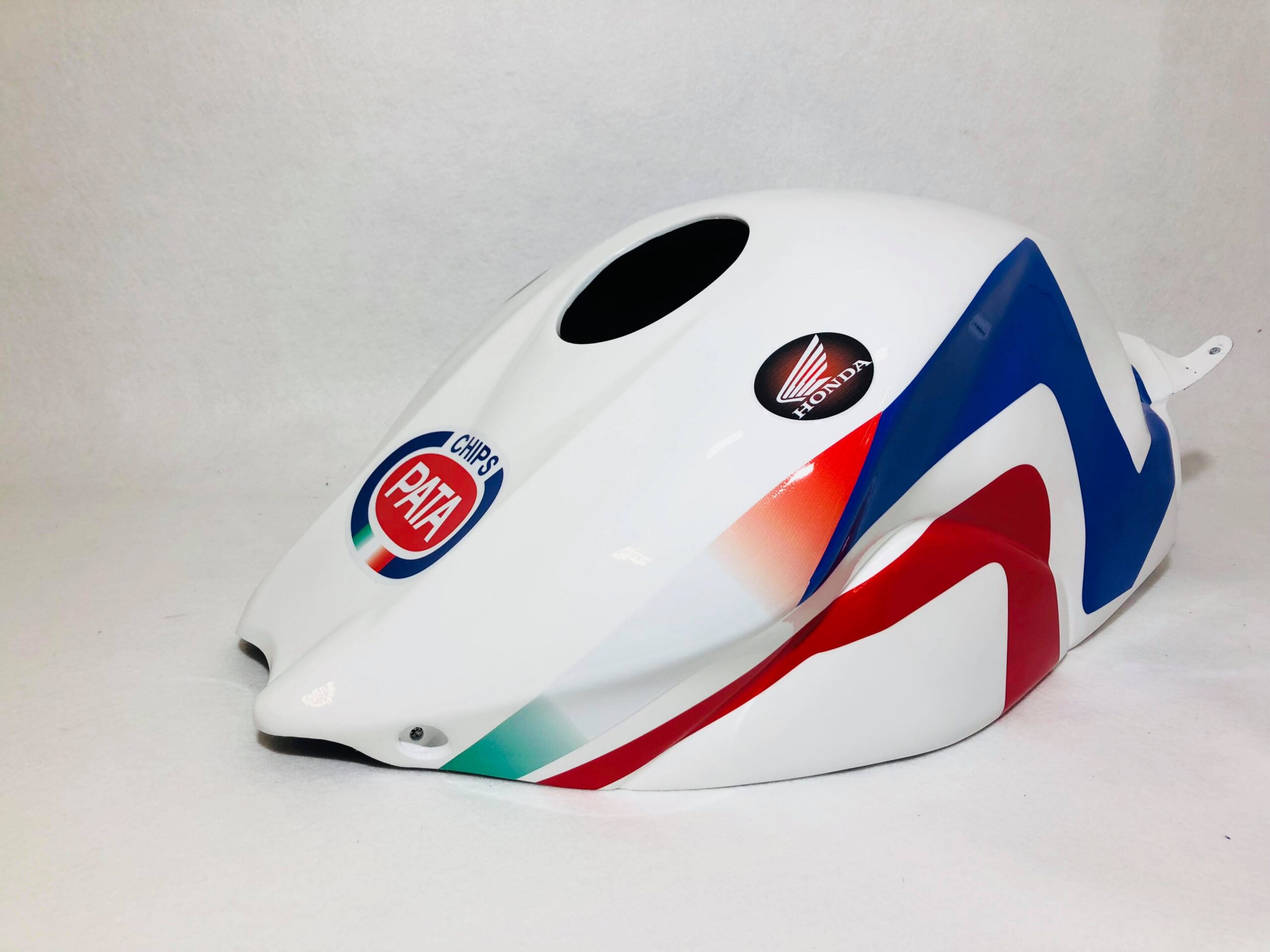 Honda Race Fairings – Custom Painted Design 17 - Image 3