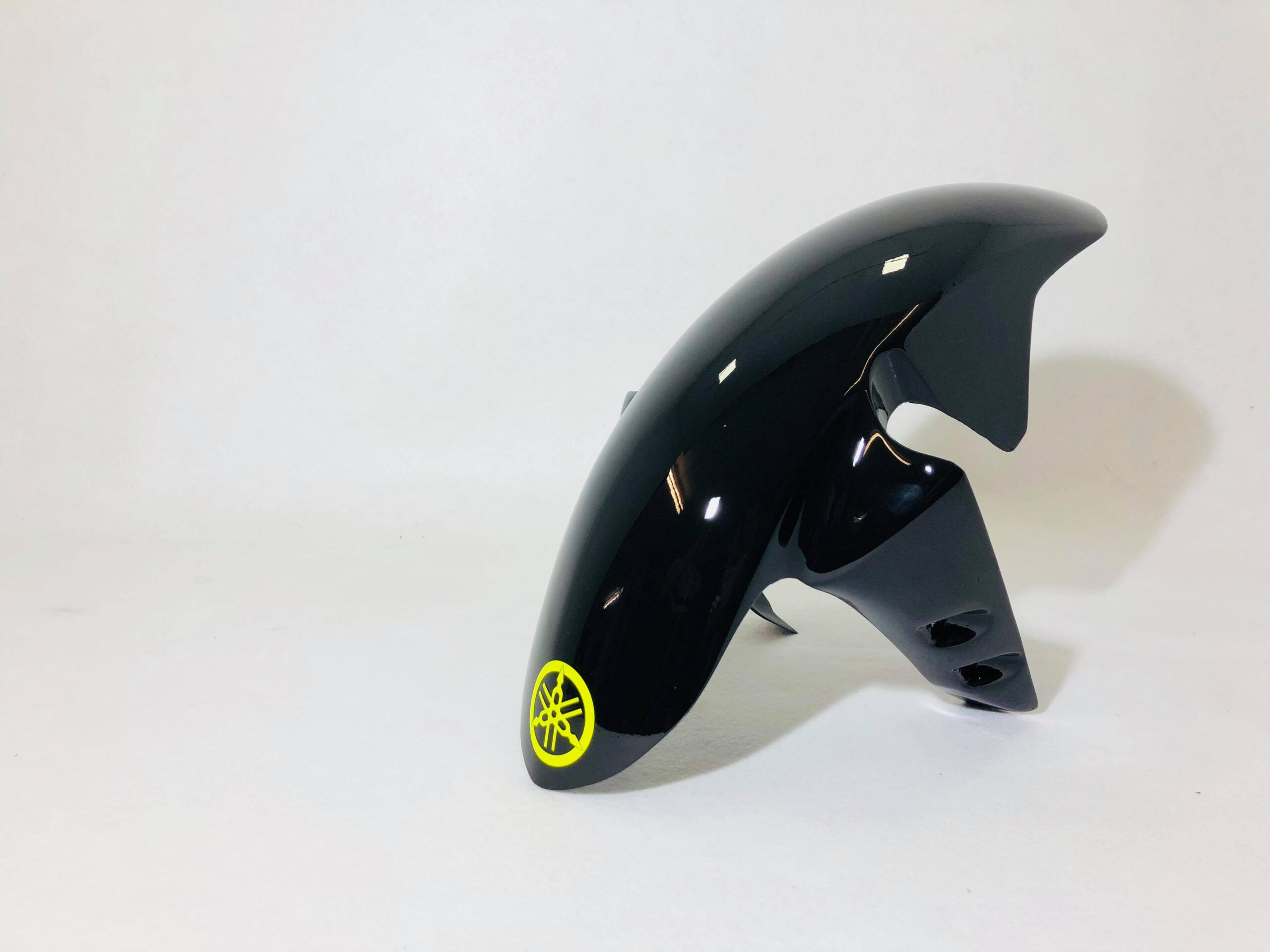 Yamaha Race Fairings – Custom Painted Design 14 - Image 3
