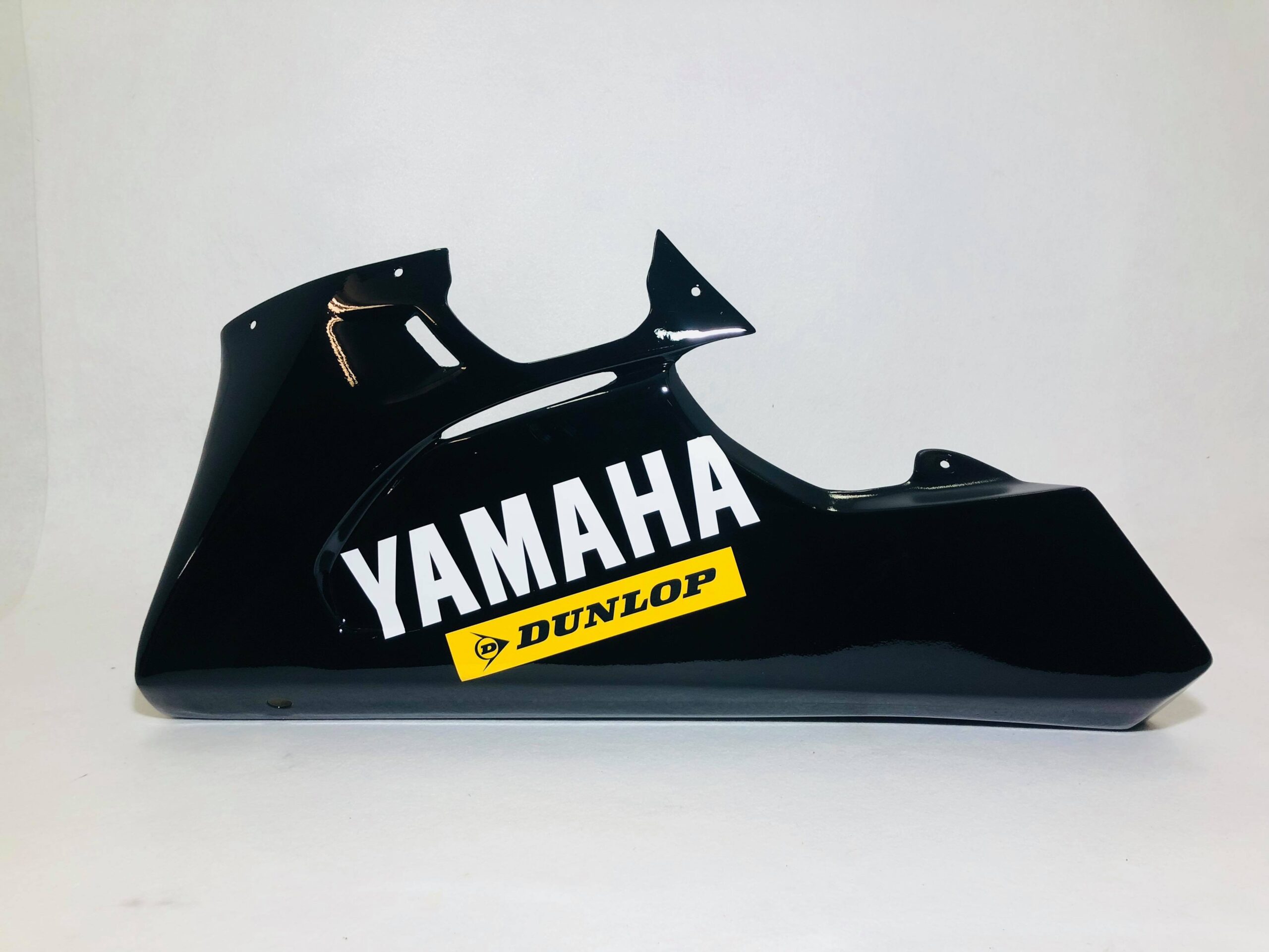 Yamaha Race Fairings – Custom Painted Design 18 - Image 3