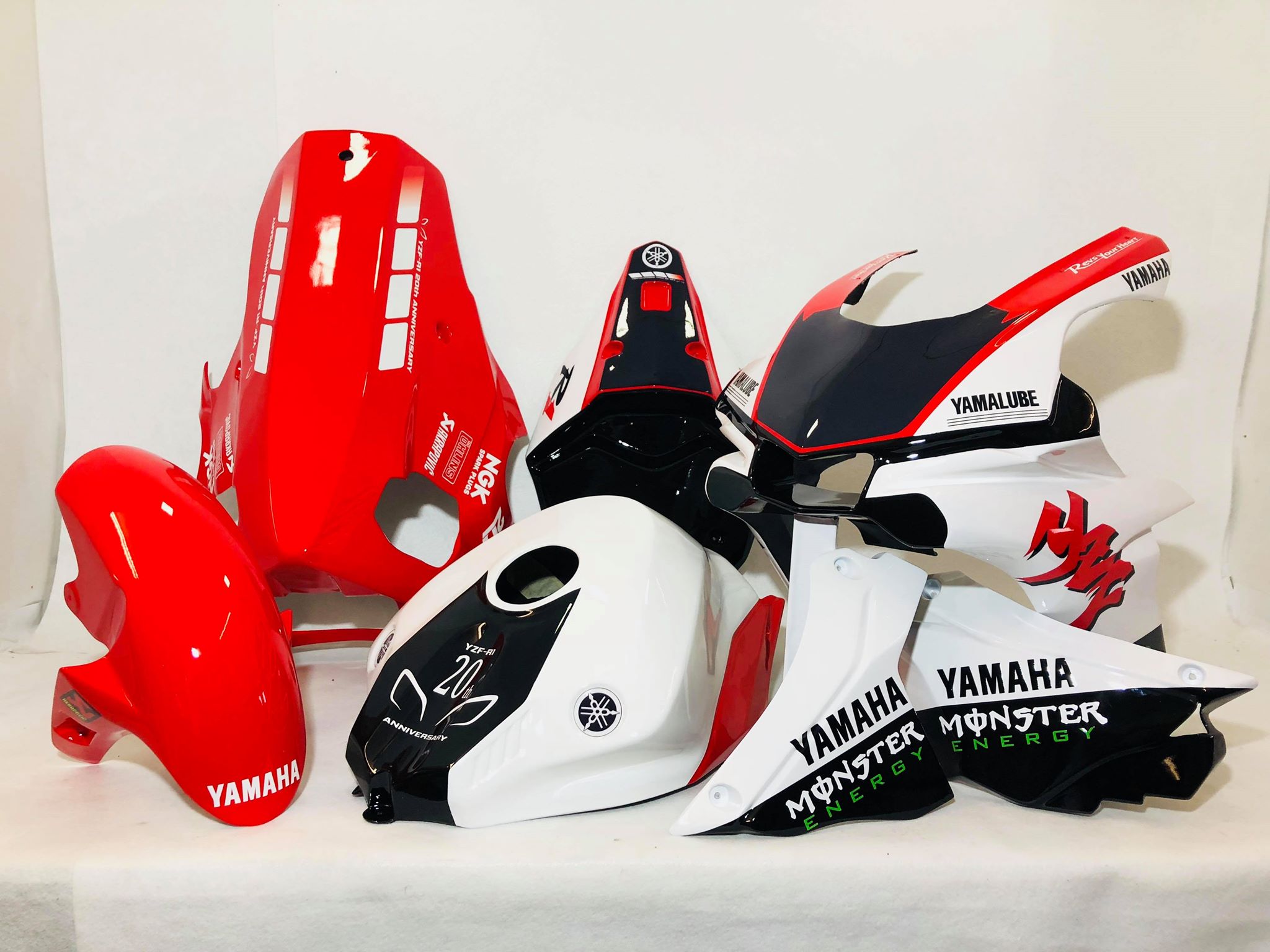 Yamaha Race Fairings – Custom Painted Design 17
