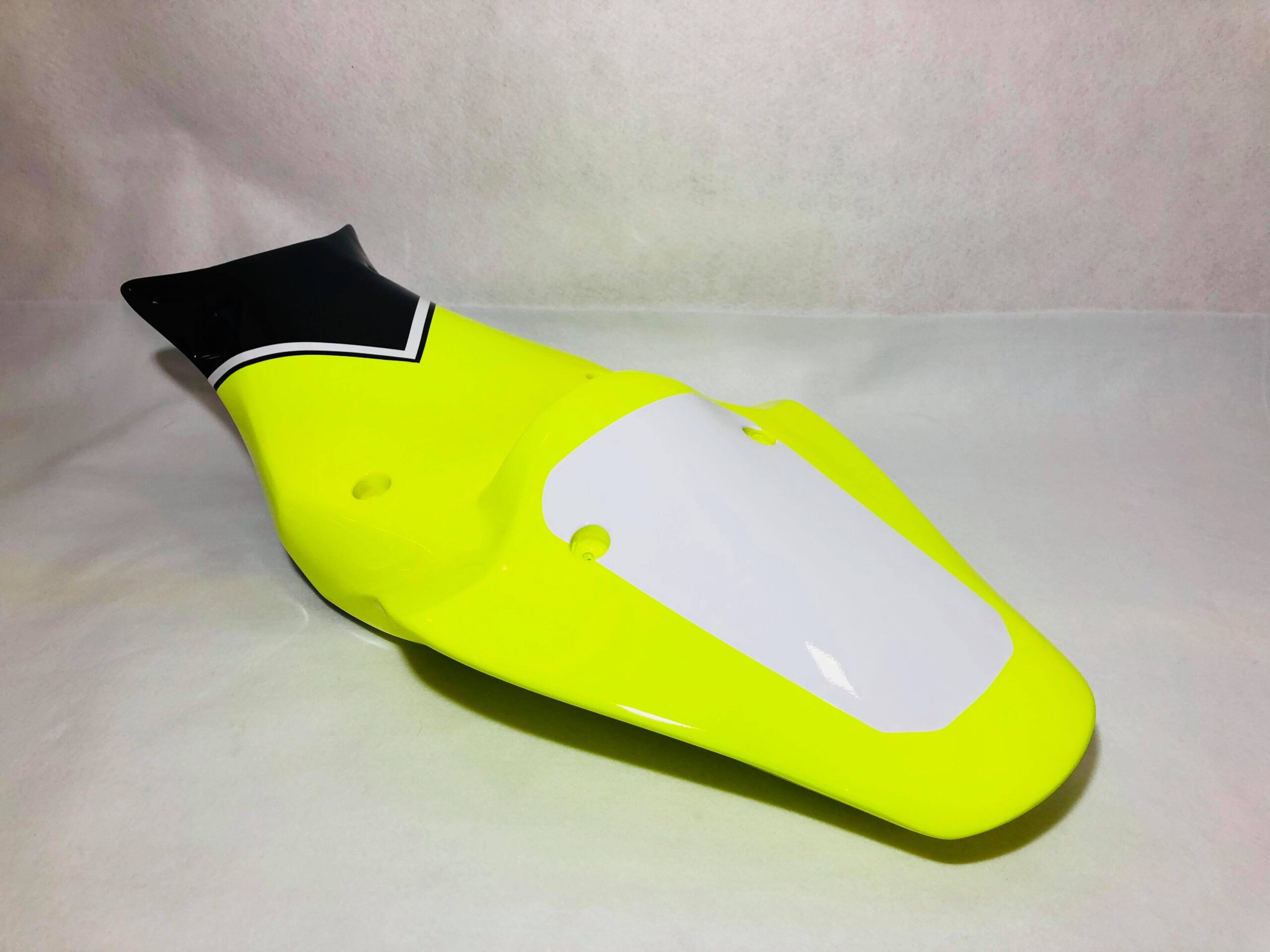Honda Race Fairings – Custom Painted Design 14 - Image 4