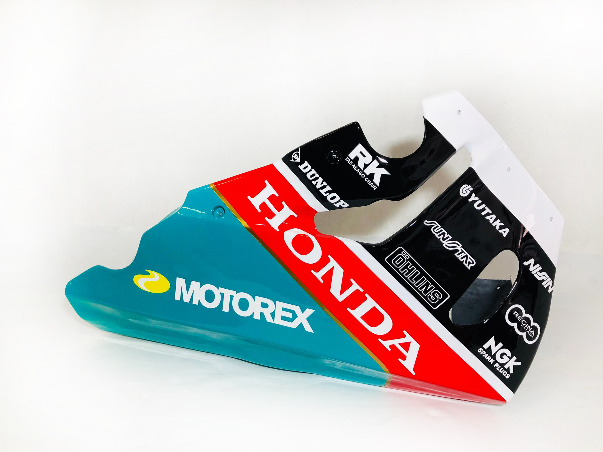 Honda Race Fairings – Custom Painted Design 16 - Image 6