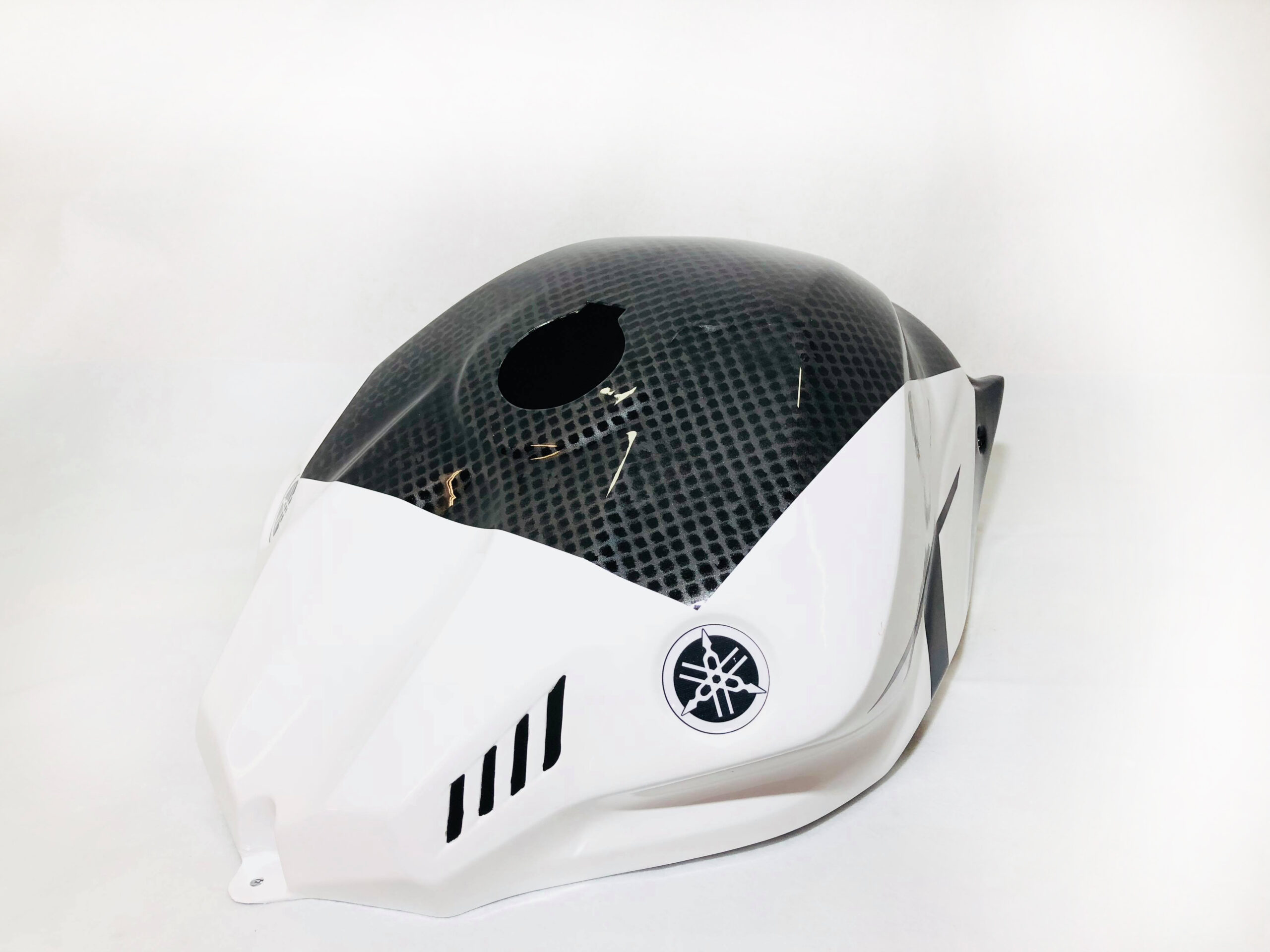 Yamaha Race Fairings – Custom Painted Design 15 - Image 4