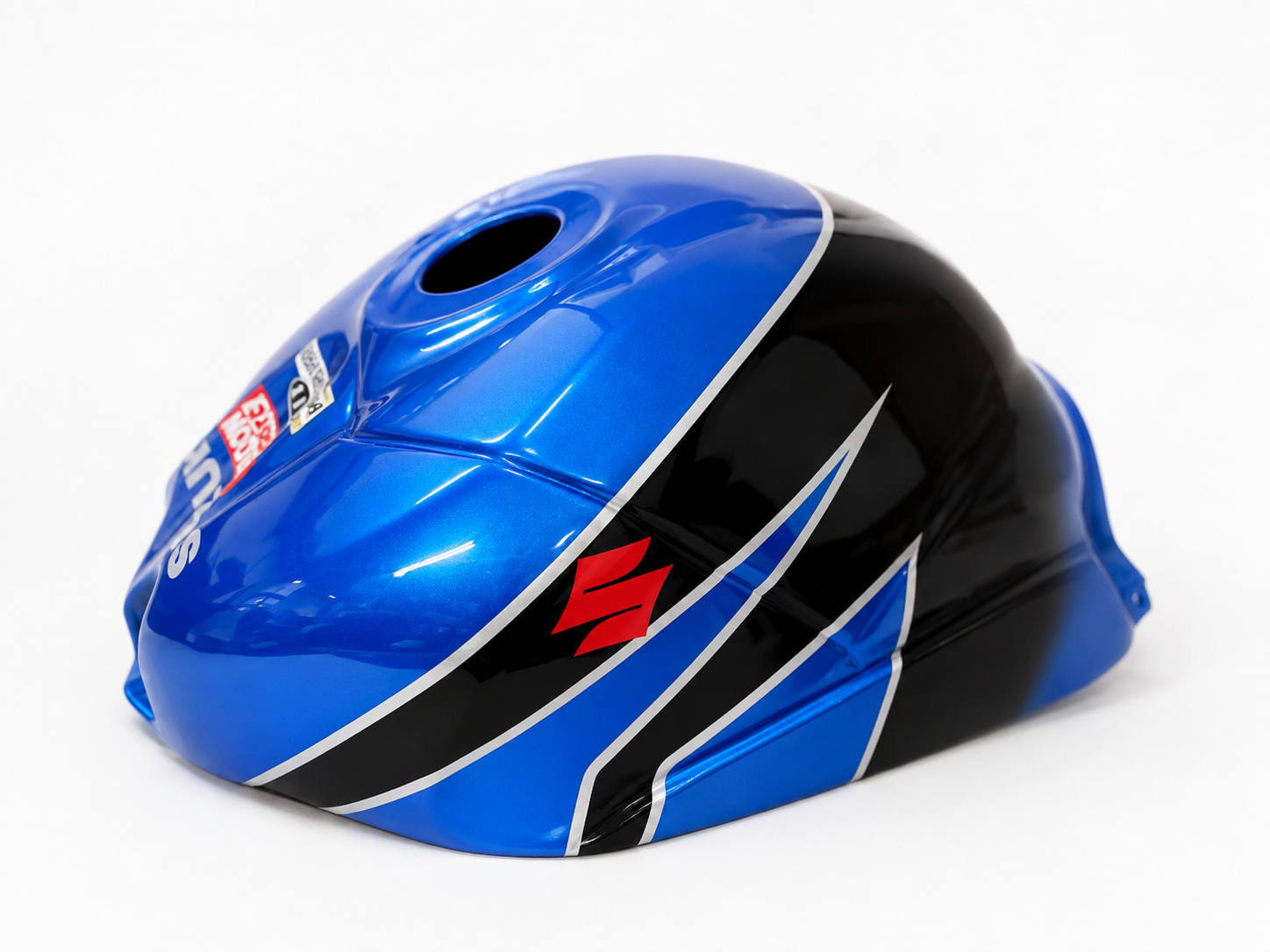 Suzuki Race Fairings – Custom Painted Design 3 - Image 3